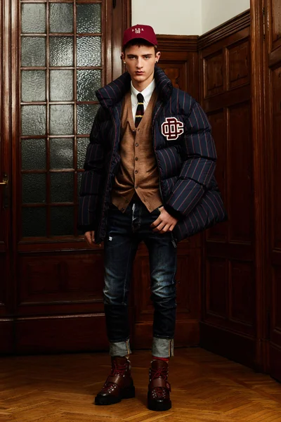 Look 7